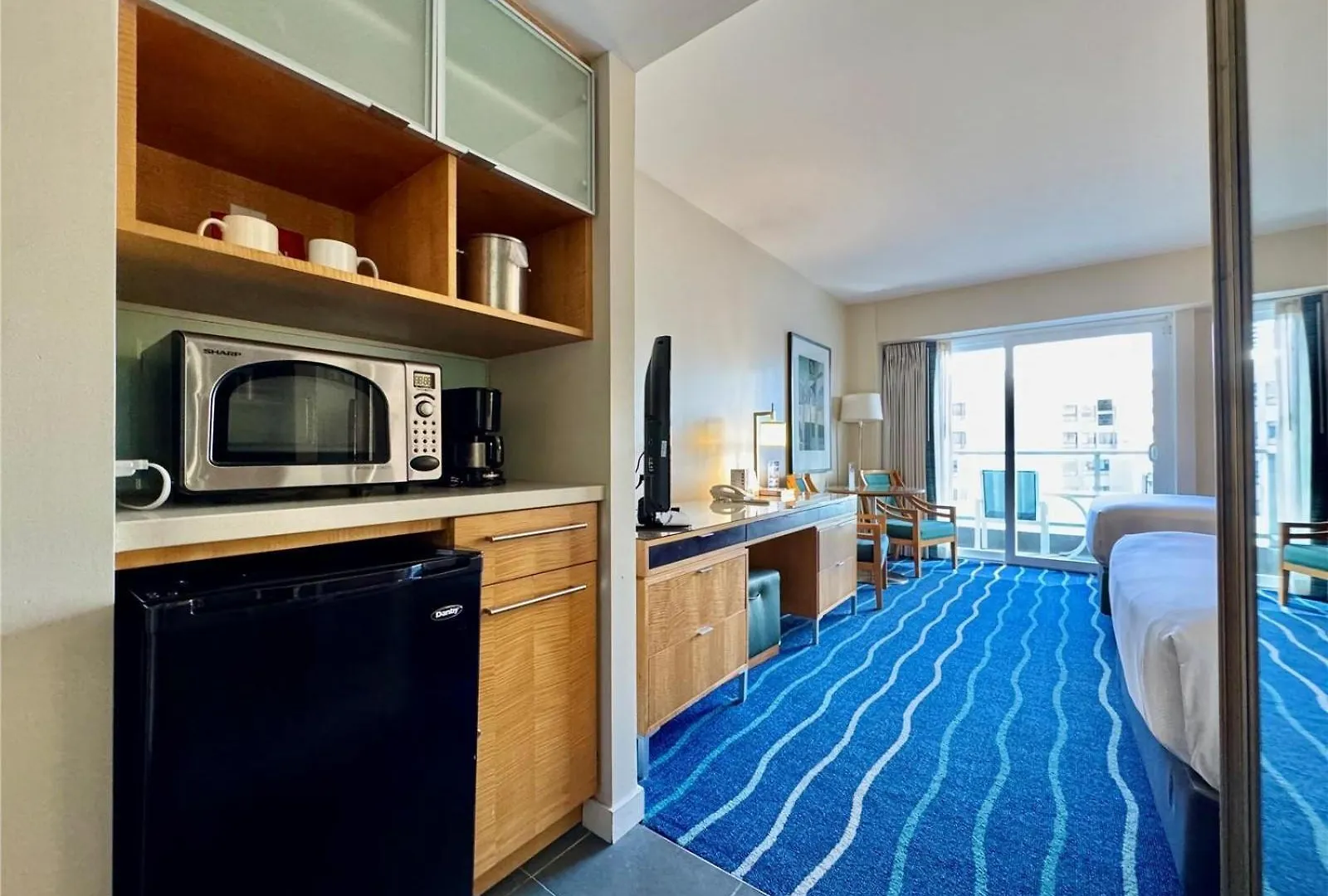 Ala Moana Condo By Zelloo Honolulu USA